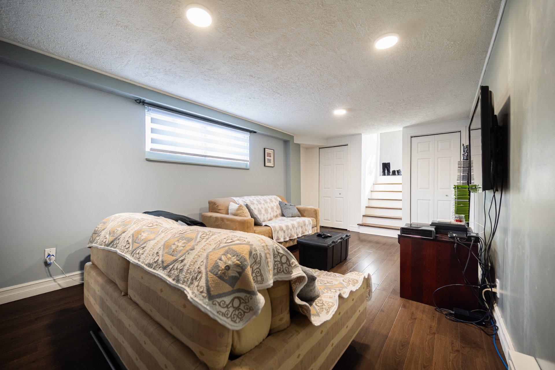 









503


Rue de Callas

,
Laval (Chomedey),




QC
H7W4V2

