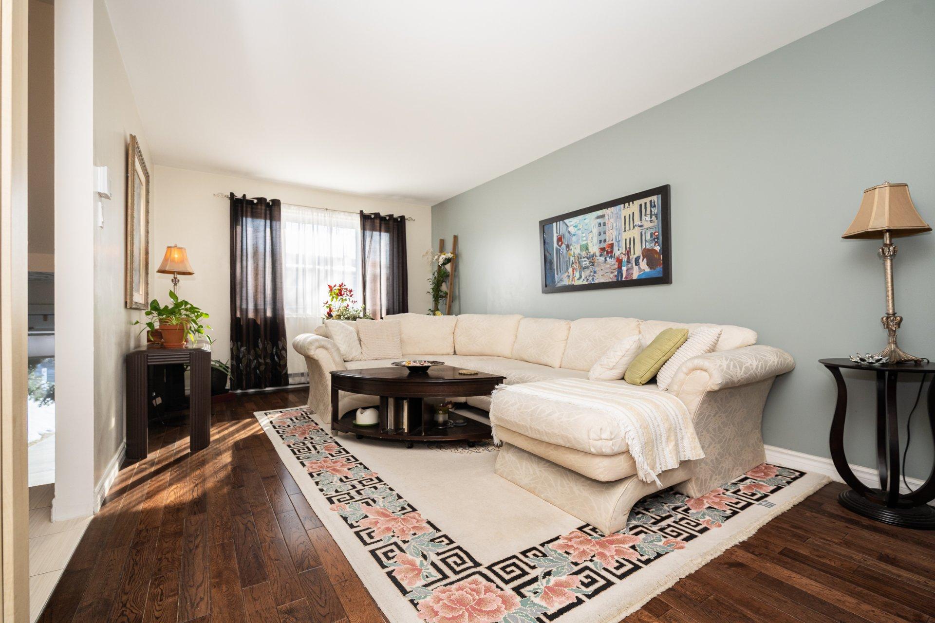 









503


Rue de Callas

,
Laval (Chomedey),




QC
H7W4V2

