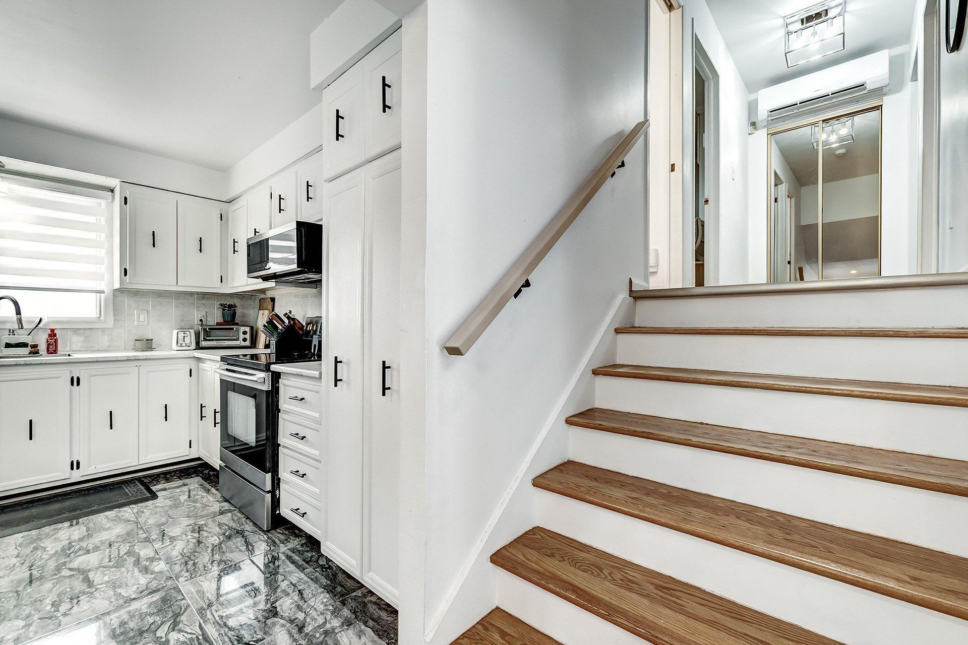 









90


Rue Audubon

,
Dollard-des-Ormeaux,




QC
H9B3E9

