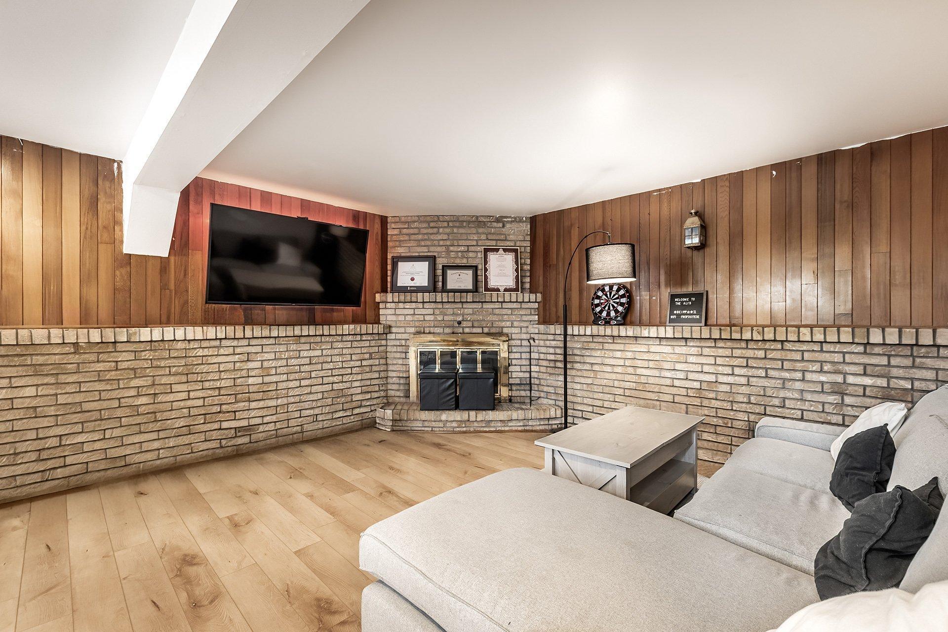 









90


Rue Audubon

,
Dollard-des-Ormeaux,




QC
H9B3E9

