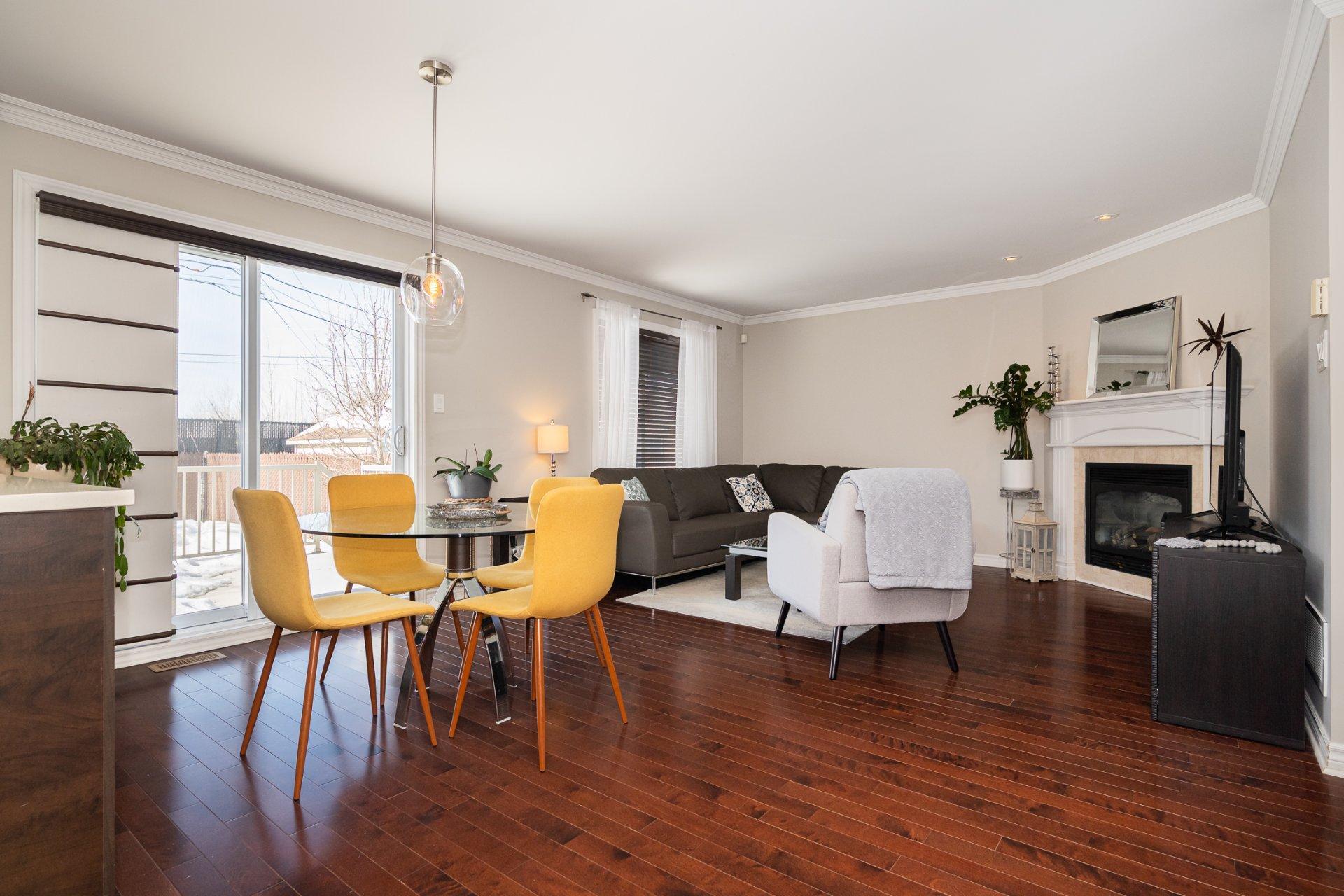 









4665


Rue Gaston-Chapleau

,
Laval (Chomedey),




QC
H7W0B5

