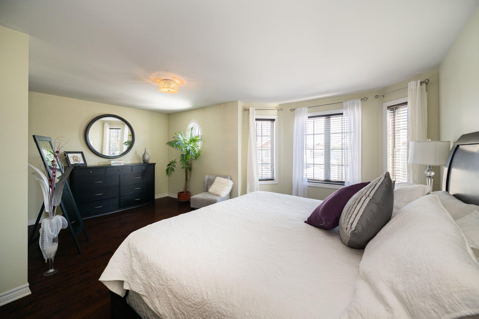 









4665


Rue Gaston-Chapleau

,
Laval (Chomedey),




QC
H7W0B5

