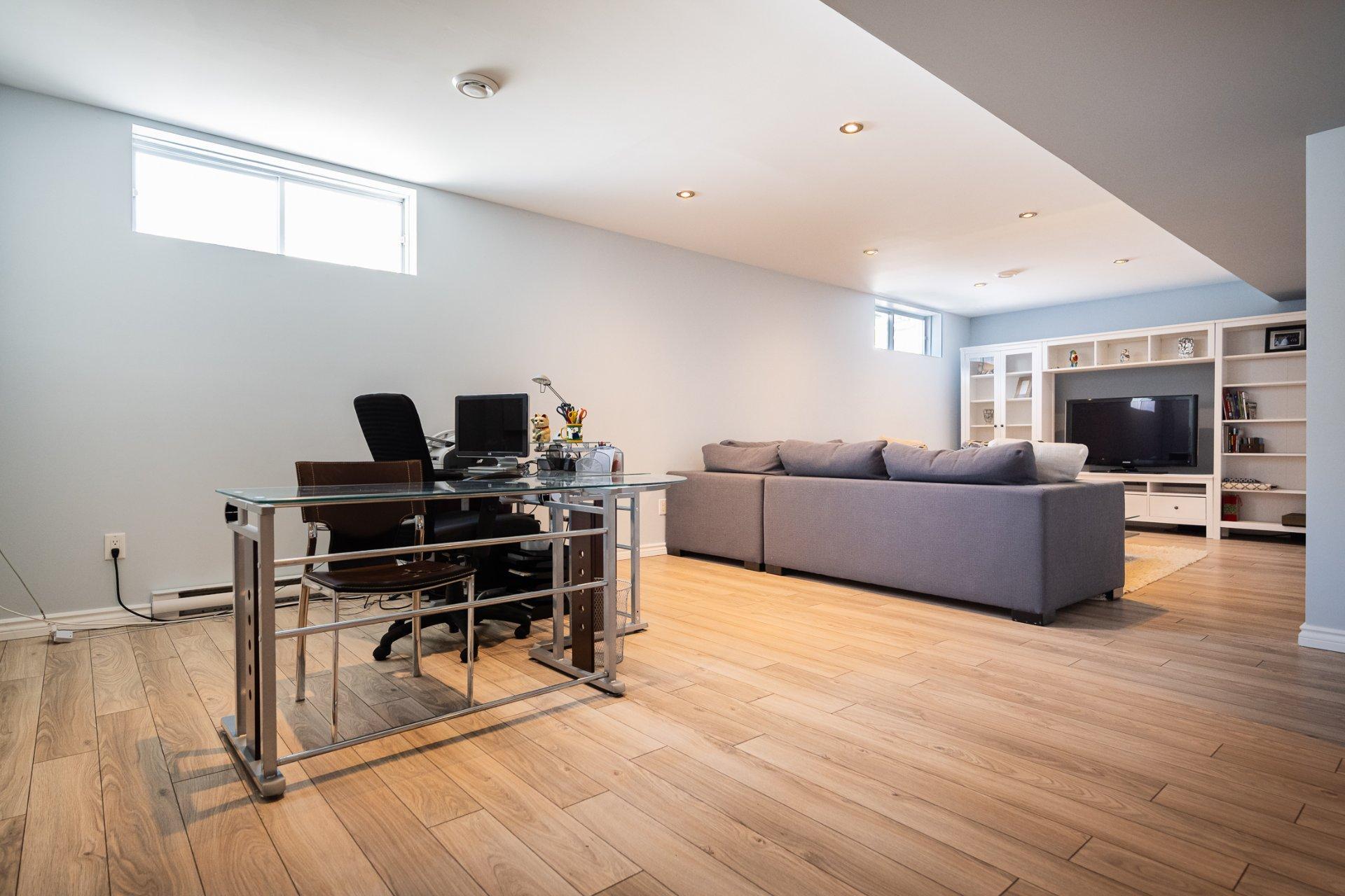 









4665


Rue Gaston-Chapleau

,
Laval (Chomedey),




QC
H7W0B5

