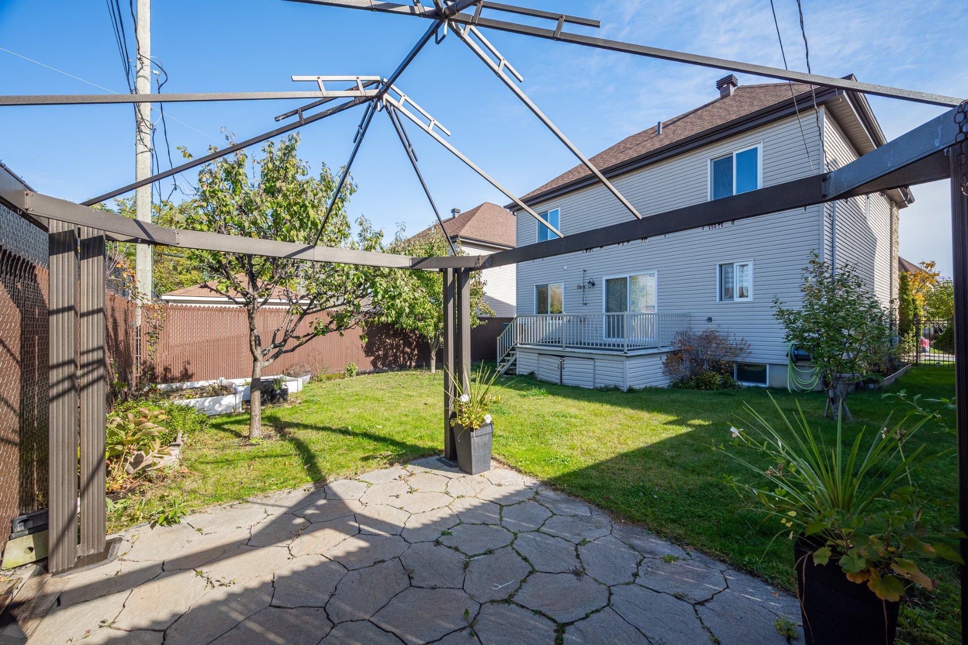 









4665


Rue Gaston-Chapleau

,
Laval (Chomedey),




QC
H7W0B5

