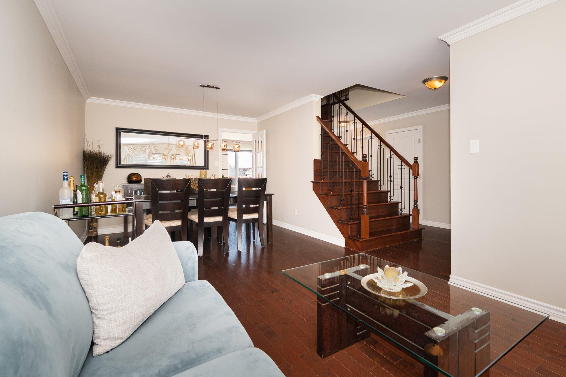 









4665


Rue Gaston-Chapleau

,
Laval (Chomedey),




QC
H7W0B5

