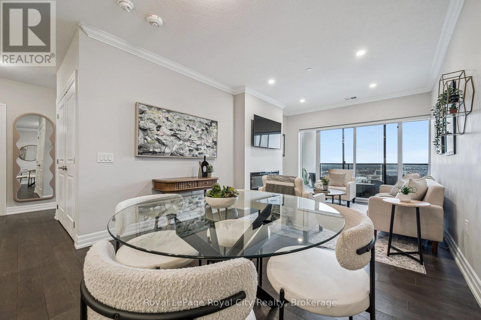 












809 - 1880 GORDON STREET

,
Guelph (Pineridge/Westminster Woods),




Ontario
N1L0P5

