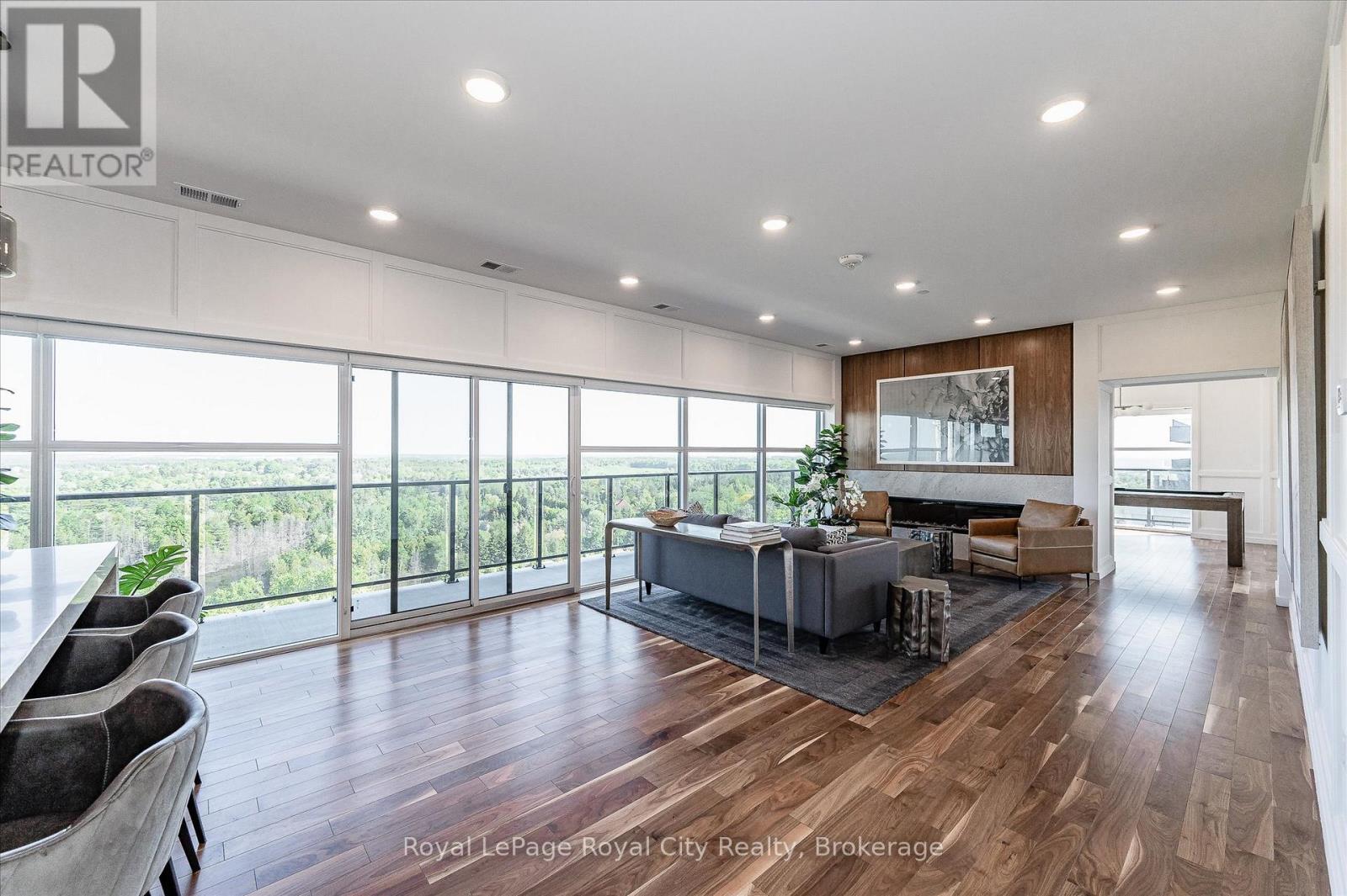 












809 - 1880 GORDON STREET

,
Guelph (Pineridge/Westminster Woods),




Ontario
N1L0P5

