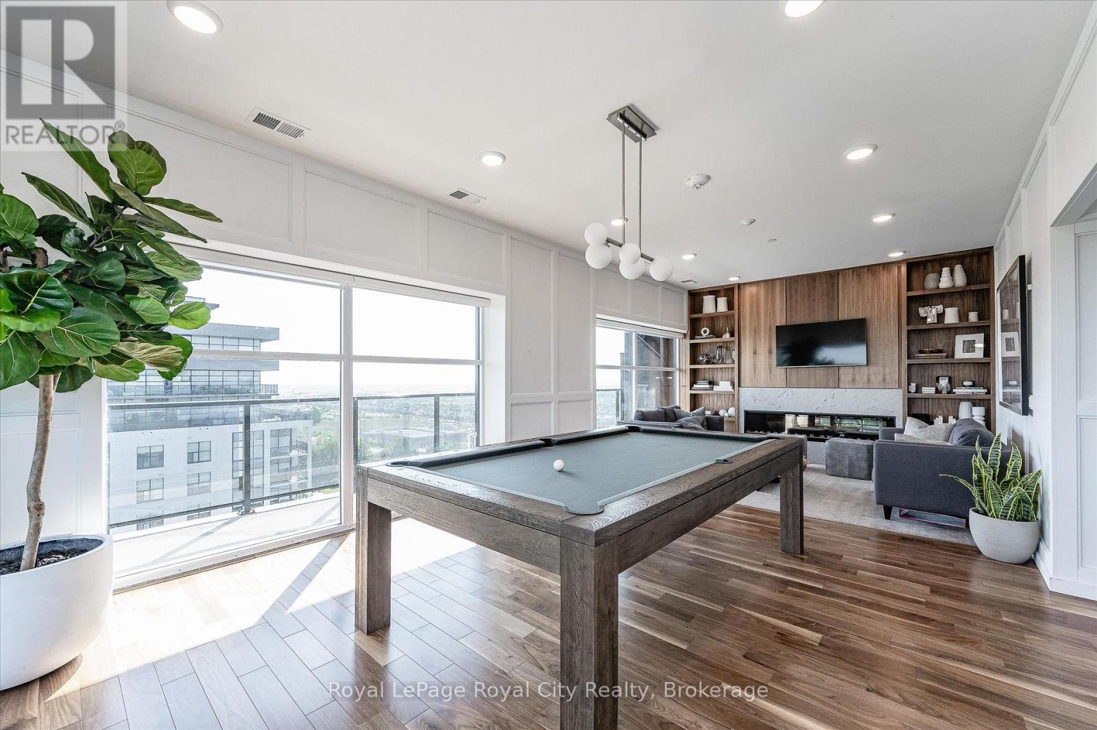 












809 - 1880 GORDON STREET

,
Guelph (Pineridge/Westminster Woods),




Ontario
N1L0P5

