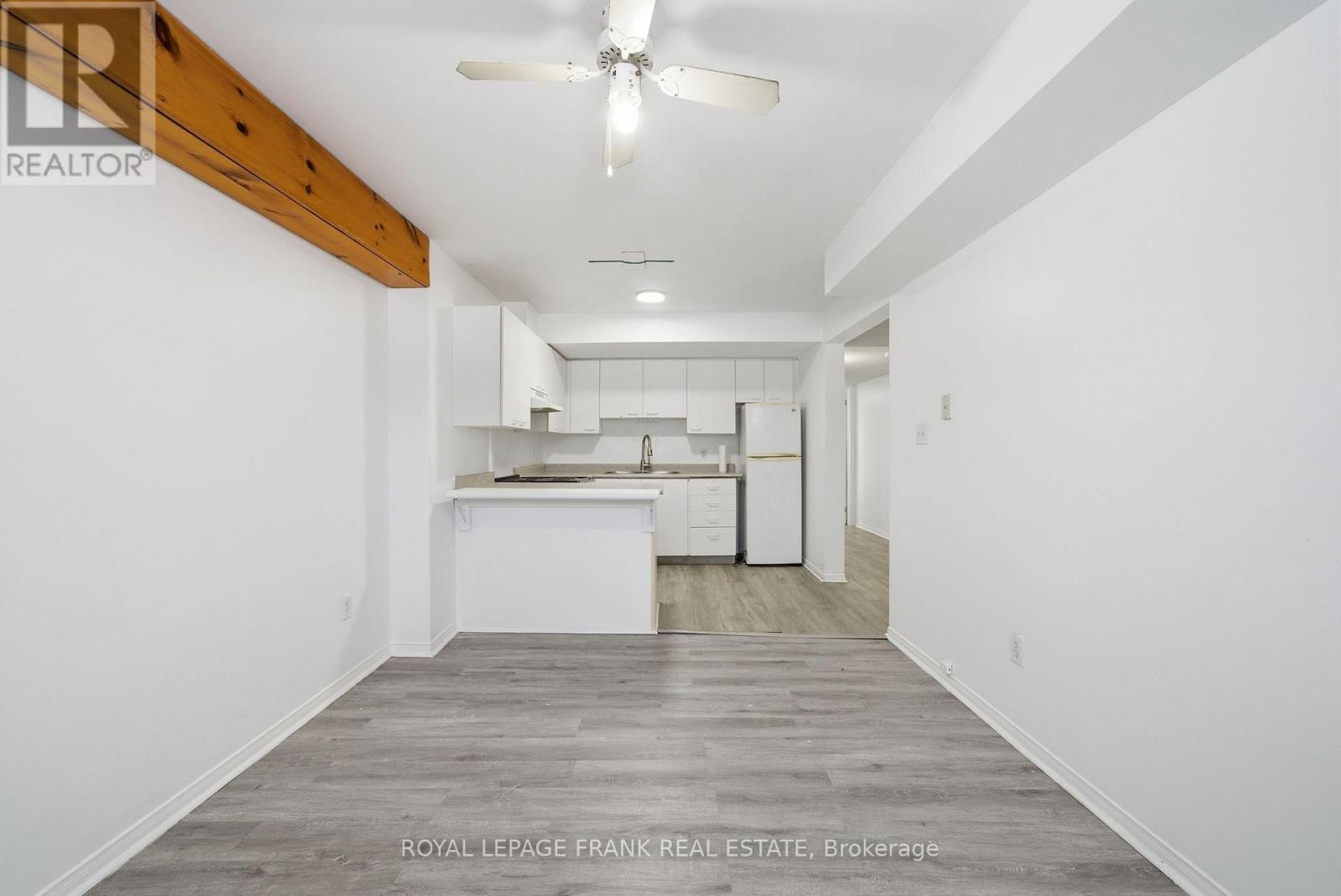 












10 FLAVELLE CRESCENT

,
Kawartha Lakes (Lindsay),




Ontario
K9V6E2

