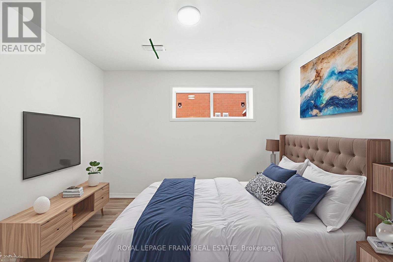 












10 FLAVELLE CRESCENT

,
Kawartha Lakes (Lindsay),




Ontario
K9V6E2

