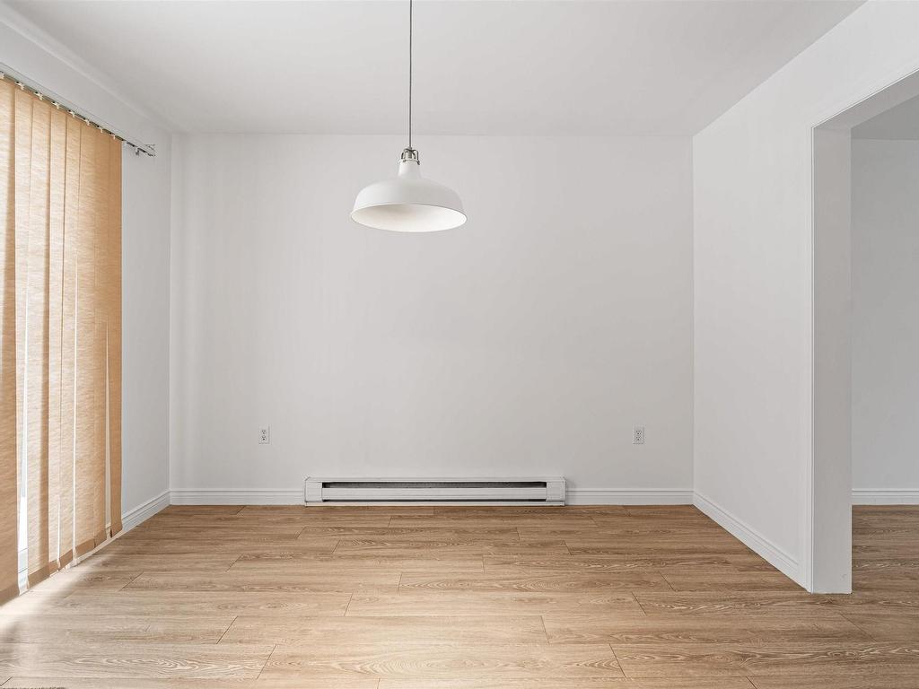 












20 Glenbourne Court

,
Halifax,




NS
B3S 1E2

