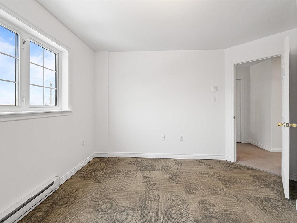 












20 Glenbourne Court

,
Halifax,




NS
B3S 1E2

