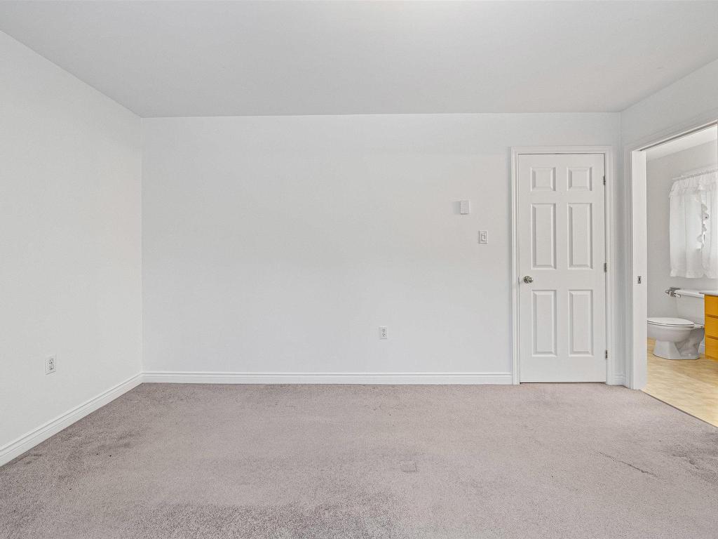 












20 Glenbourne Court

,
Halifax,




NS
B3S 1E2

