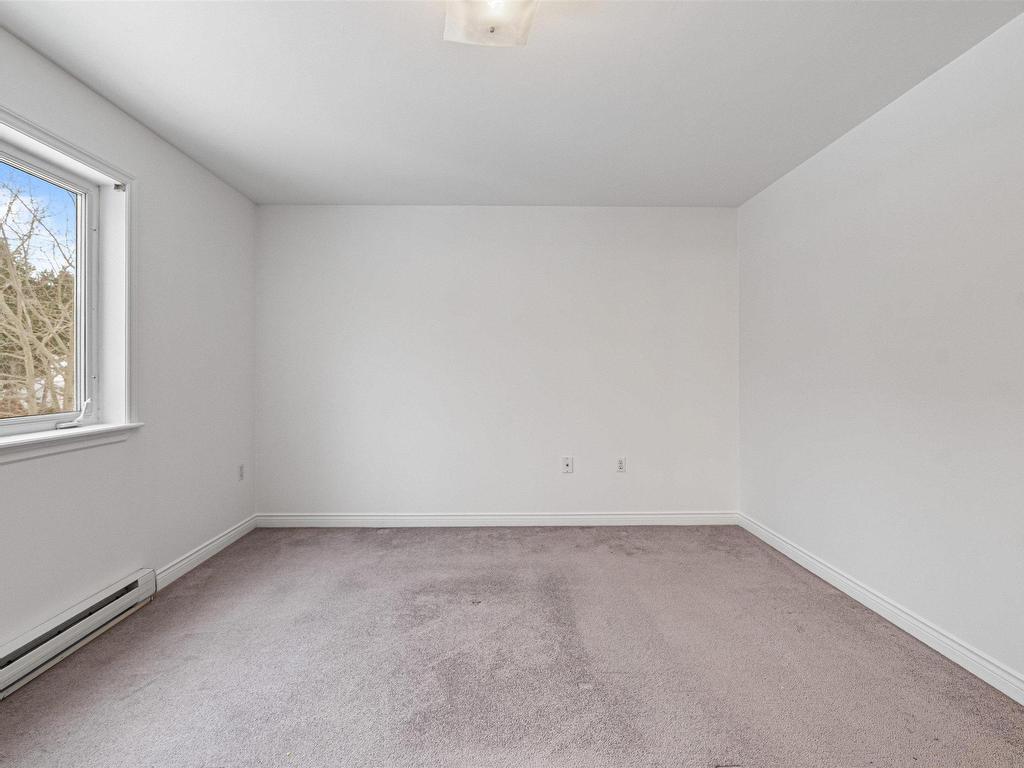 












20 Glenbourne Court

,
Halifax,




NS
B3S 1E2

