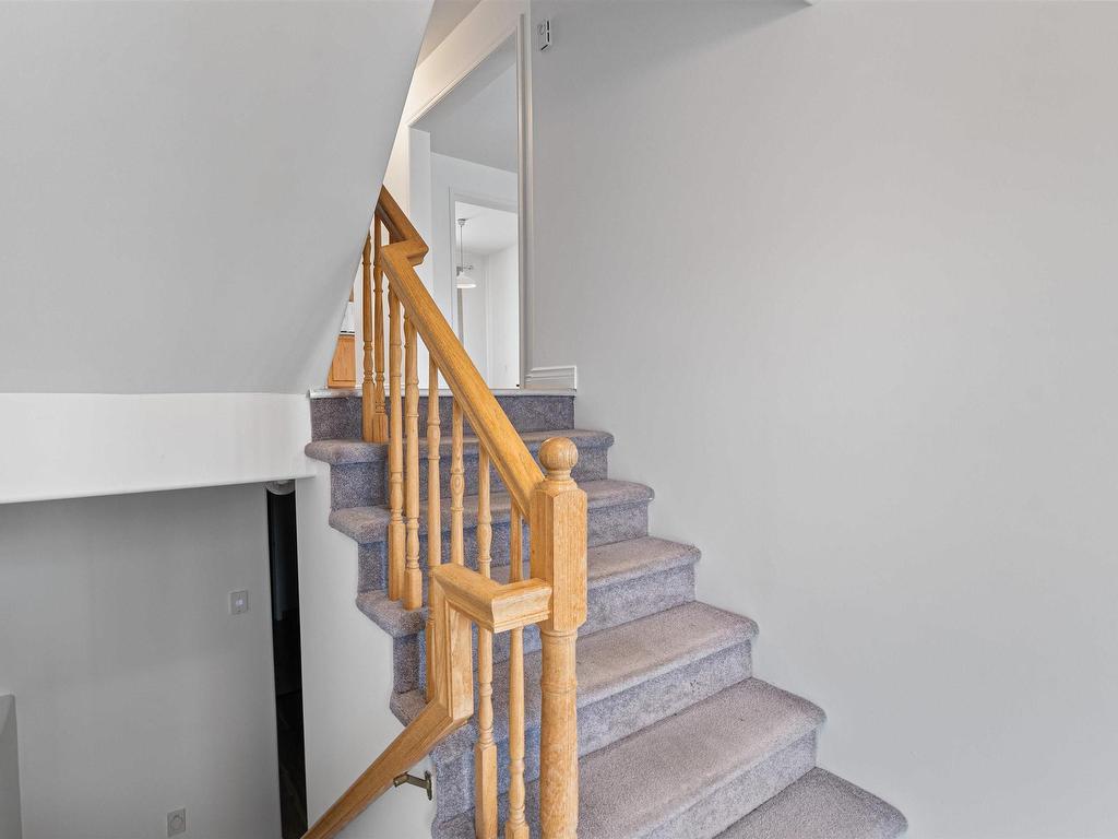 












20 Glenbourne Court

,
Halifax,




NS
B3S 1E2

