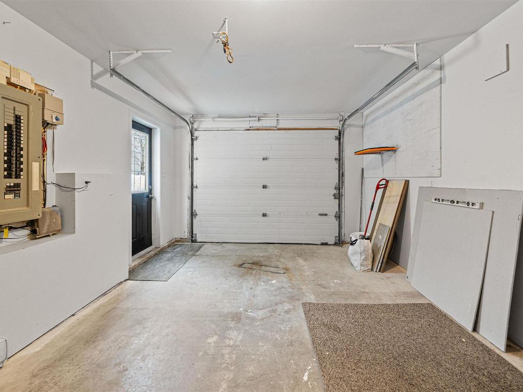 












20 Glenbourne Court

,
Halifax,




NS
B3S 1E2

