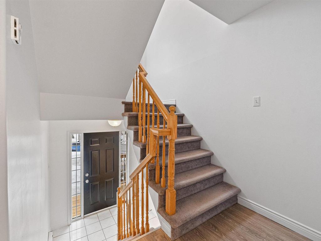 












20 Glenbourne Court

,
Halifax,




NS
B3S 1E2

