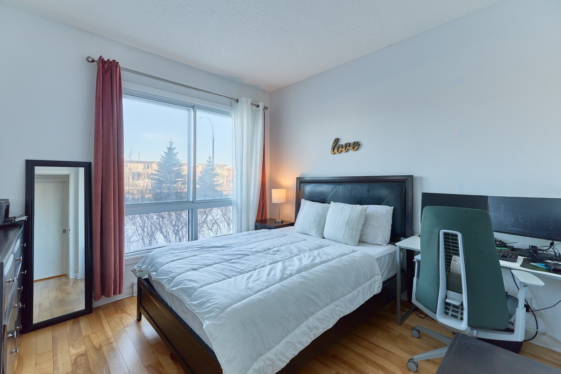 









10050


Place de l'Acadie

, 142,
Montréal (Ahuntsic-Cartierville),




QC
H4N0C8

