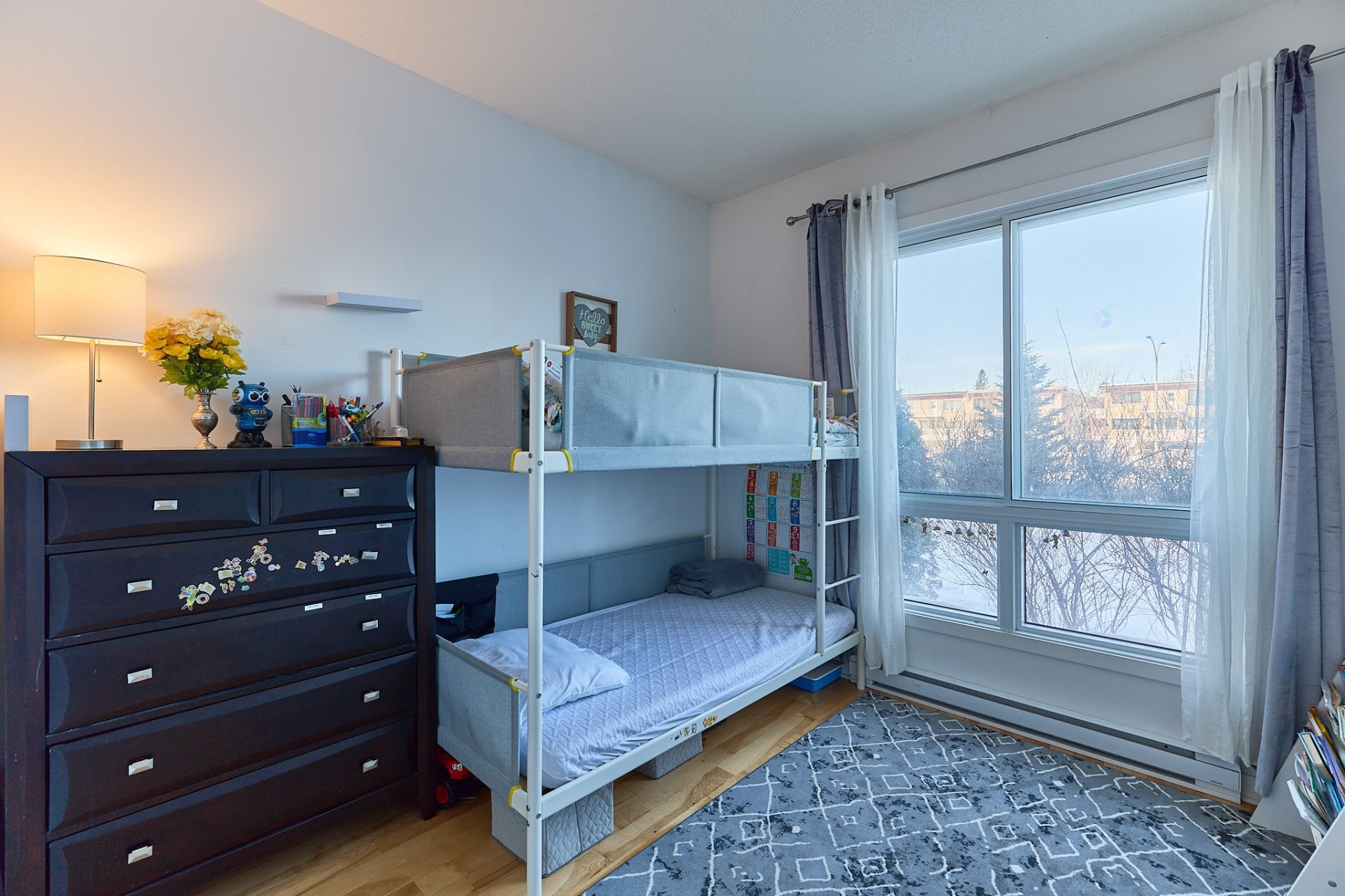 









10050


Place de l'Acadie

, 142,
Montréal (Ahuntsic-Cartierville),




QC
H4N0C8

