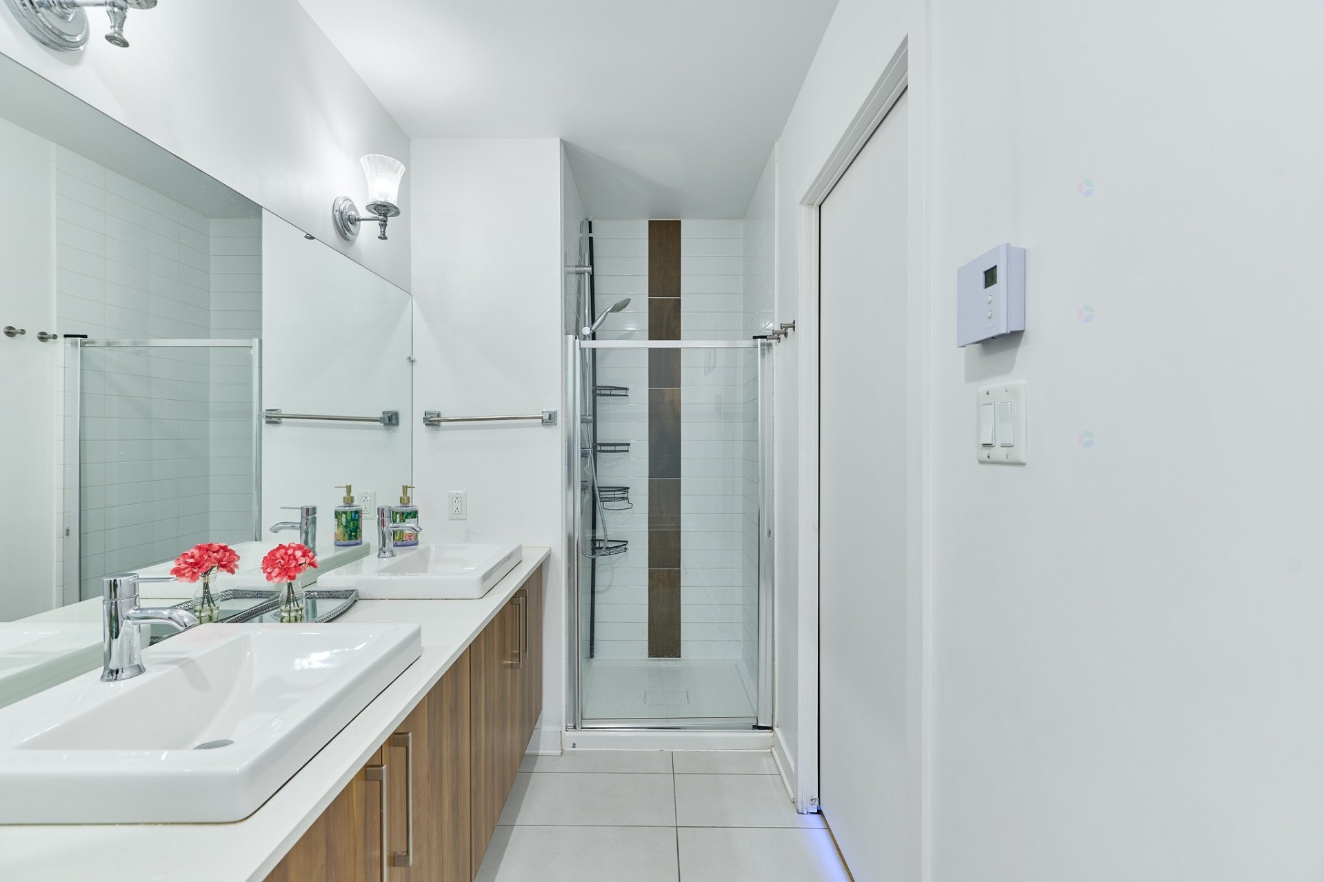 









10050


Place de l'Acadie

, 142,
Montréal (Ahuntsic-Cartierville),




QC
H4N0C8

