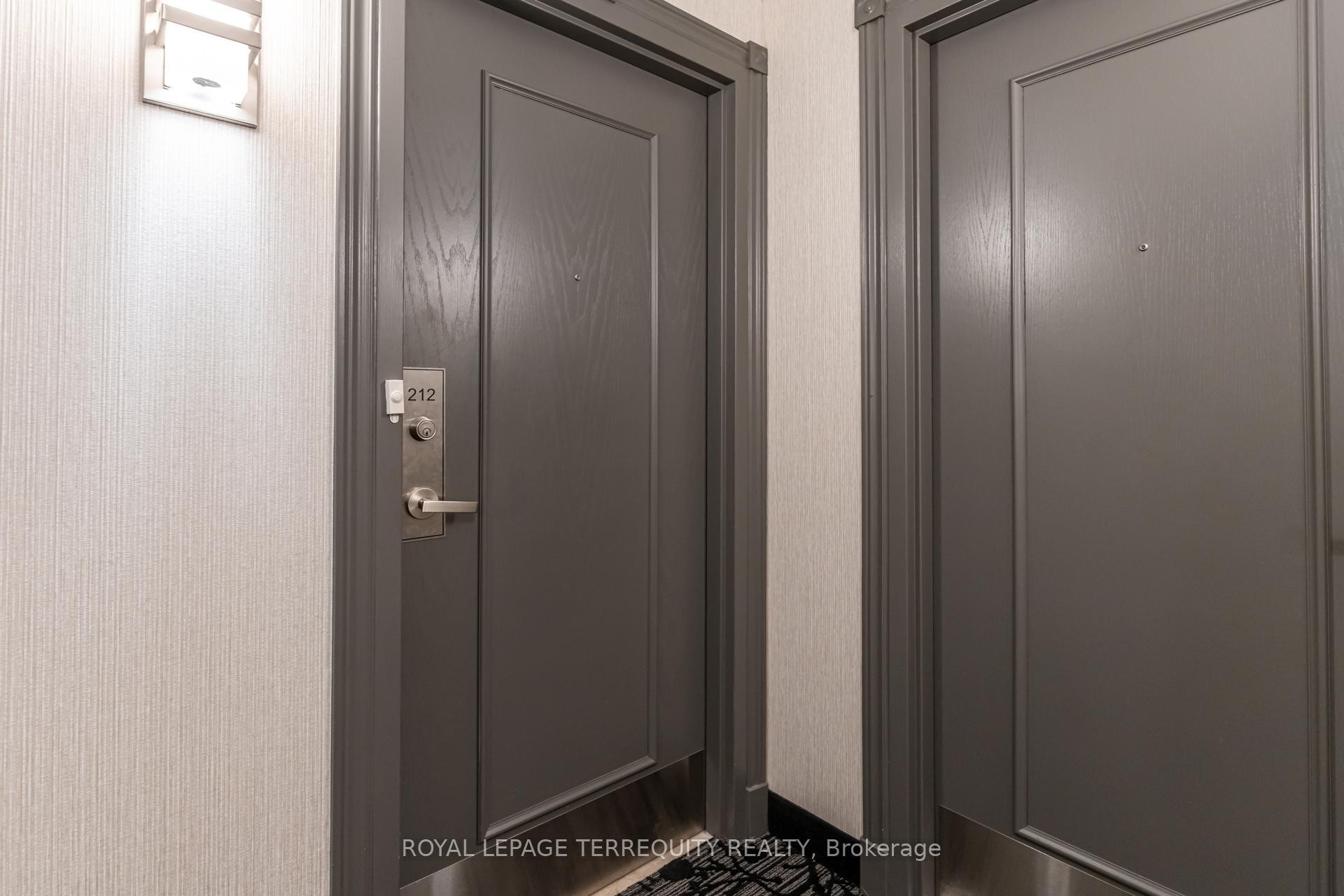 









2085


Amherst Heights

Drive, 212,
Burlington,




ON
L7P 5C2

