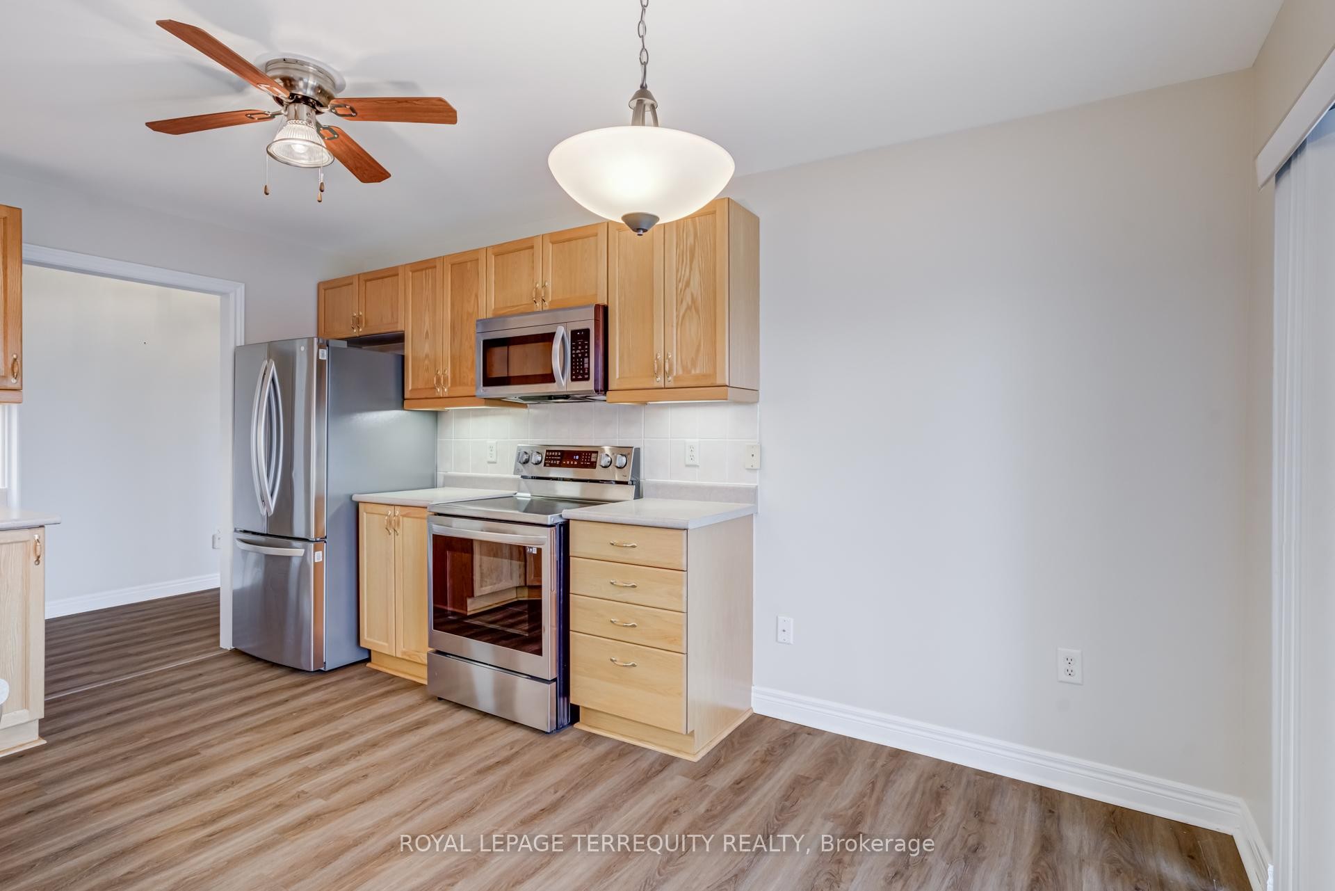 









2085


Amherst Heights

Drive, 212,
Burlington,




ON
L7P 5C2

