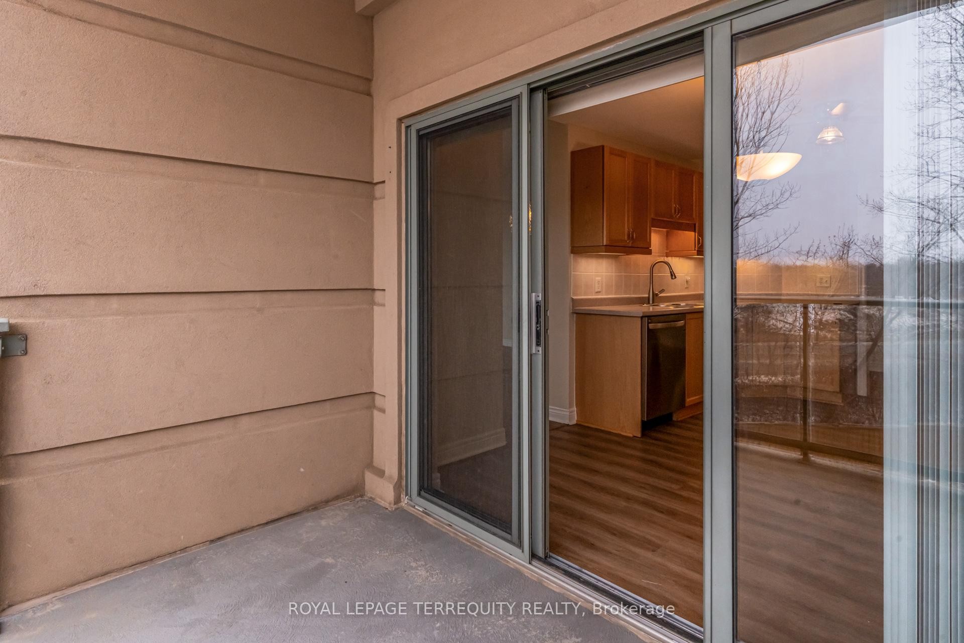 









2085


Amherst Heights

Drive, 212,
Burlington,




ON
L7P 5C2

