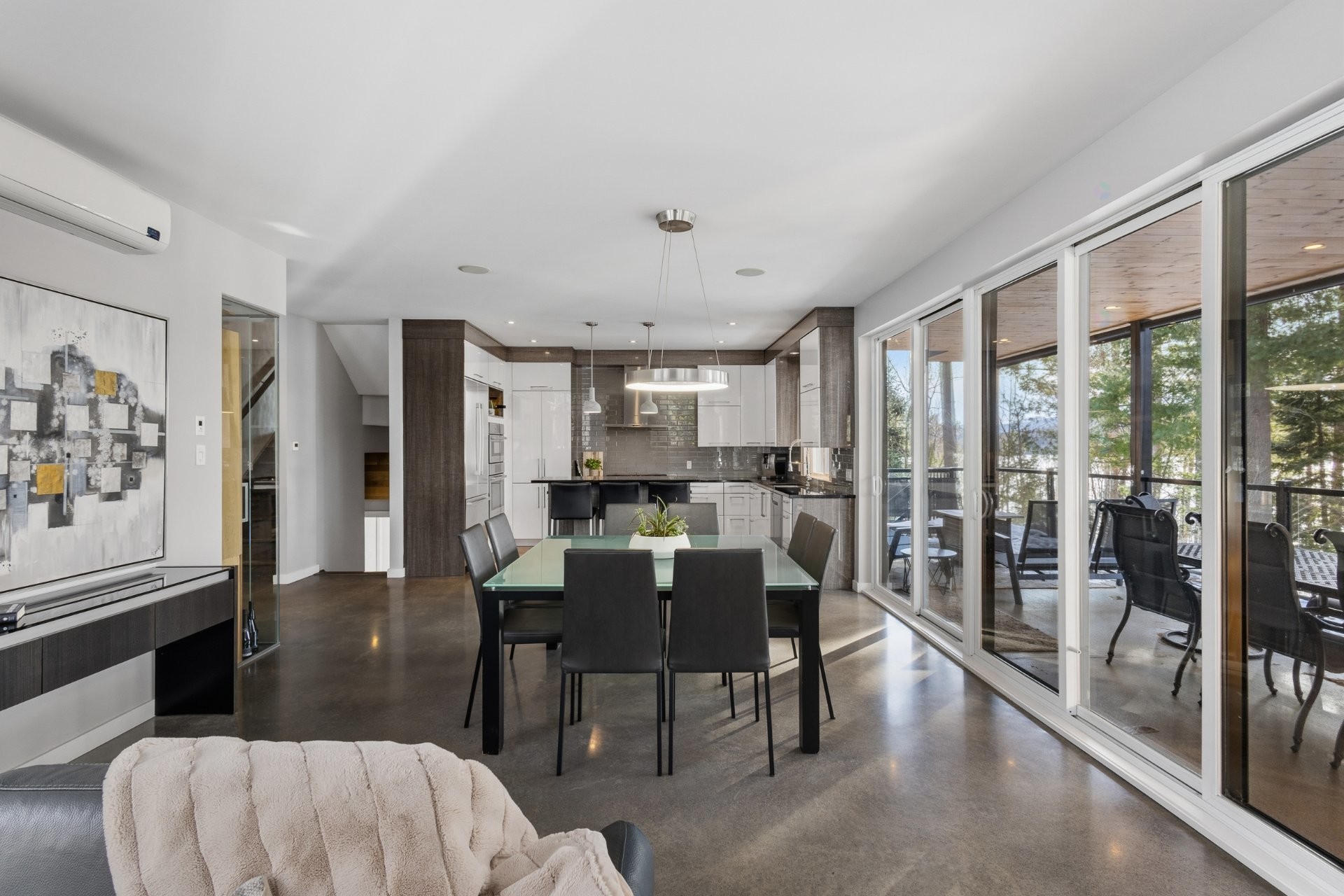 









220


Rue de l'Archipel

,
Saint-Denis-de-Brompton,




QC
J0B2P0

