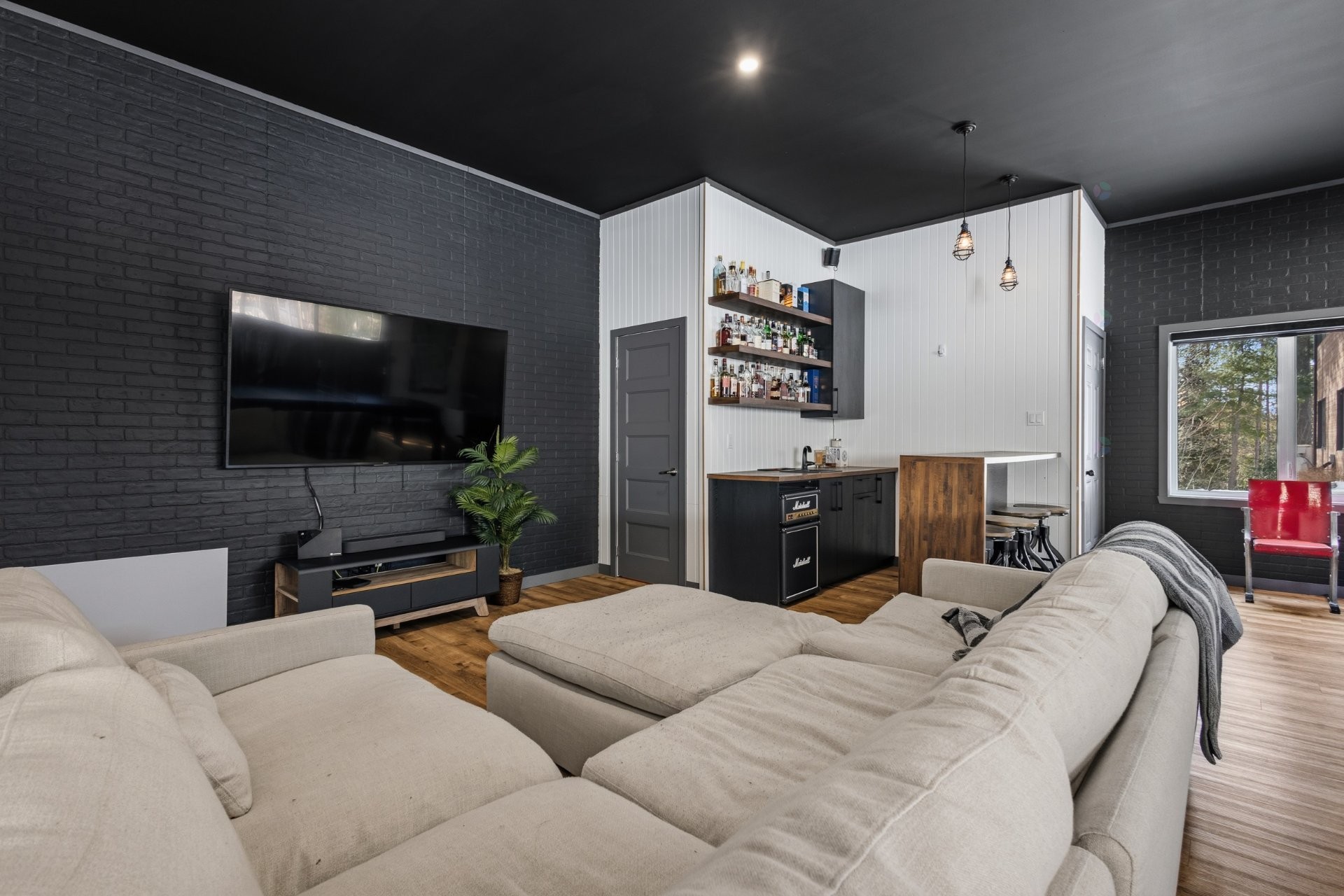 









220


Rue de l'Archipel

,
Saint-Denis-de-Brompton,




QC
J0B2P0

