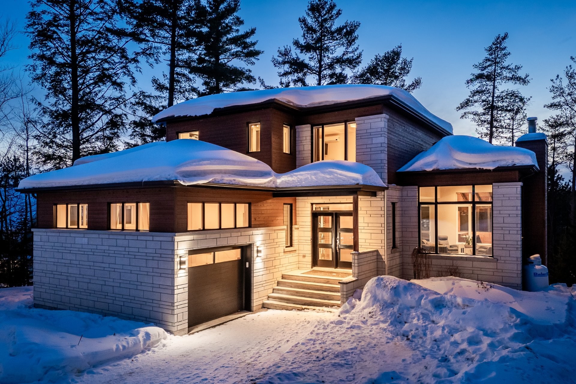 









220


Rue de l'Archipel

,
Saint-Denis-de-Brompton,




QC
J0B2P0

