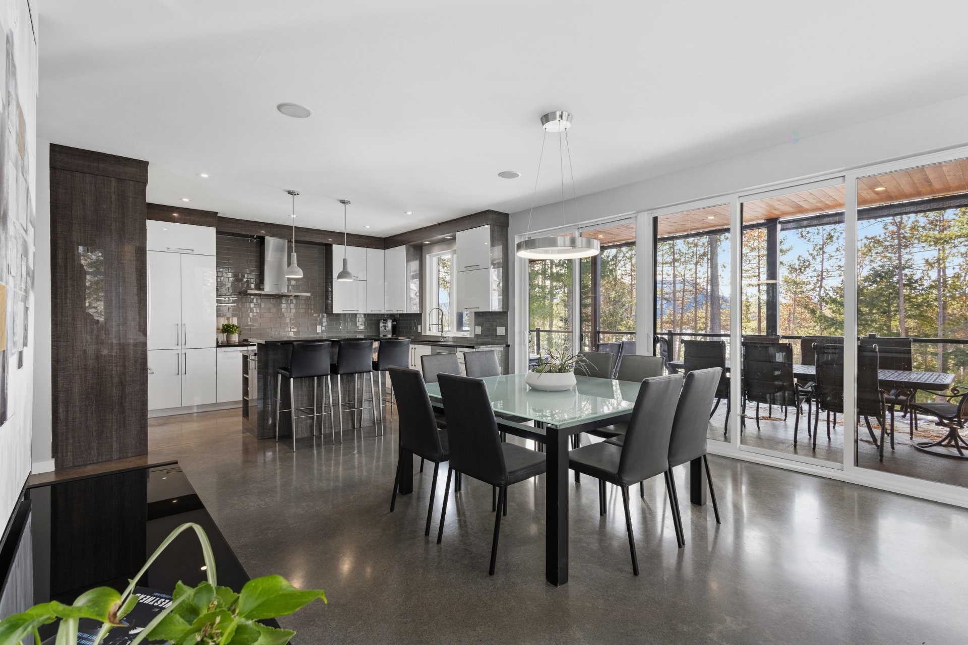 









220


Rue de l'Archipel

,
Saint-Denis-de-Brompton,




QC
J0B2P0

