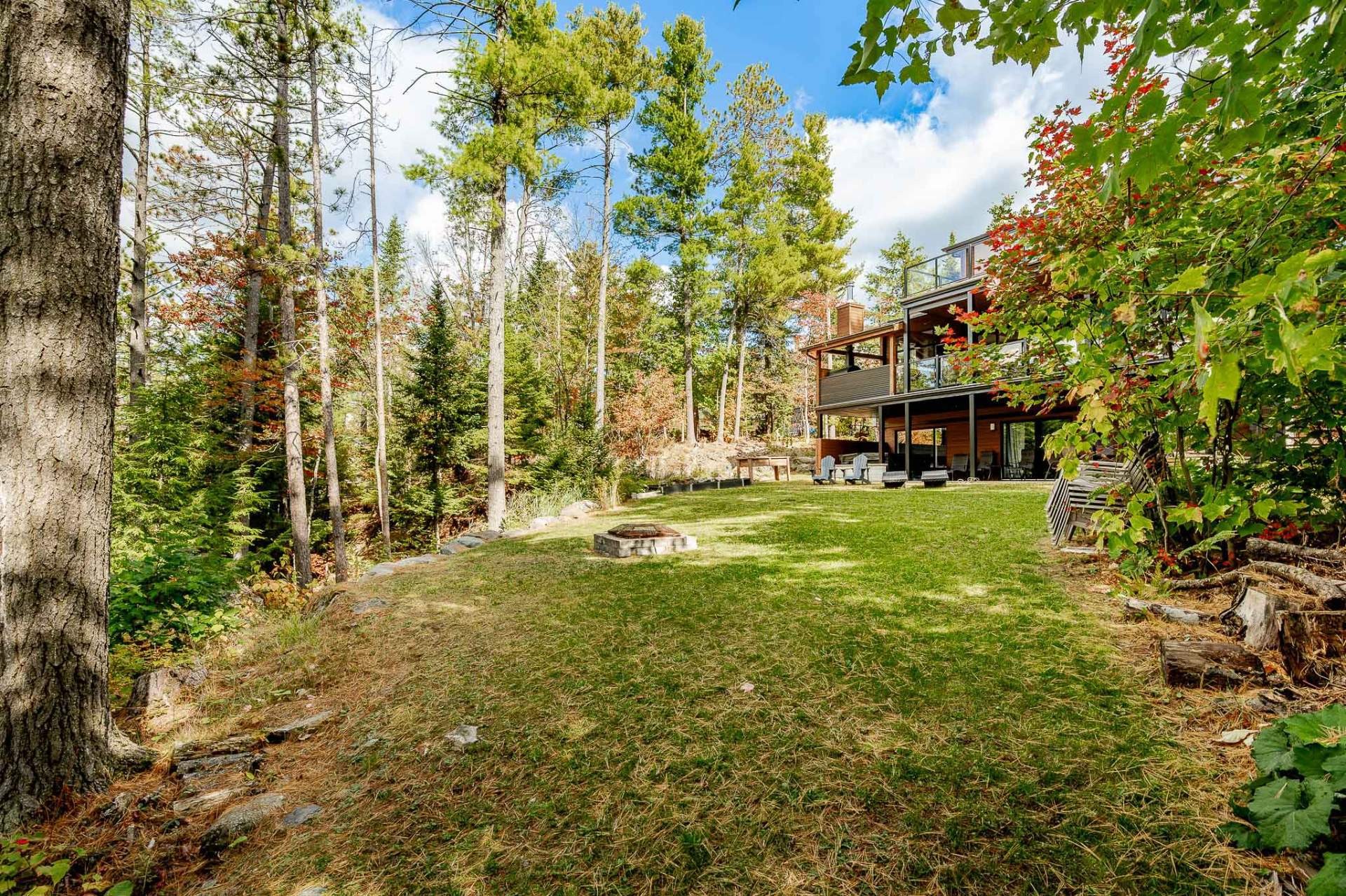 









220


Rue de l'Archipel

,
Saint-Denis-de-Brompton,




QC
J0B2P0

