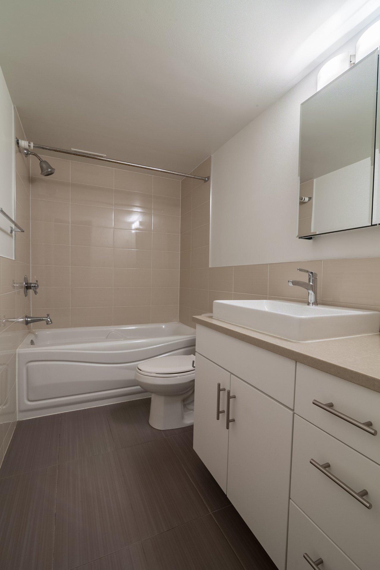 









4800


Boul. De Maisonneuve O.

, 521,
Westmount,




QC
H3Z1M1

