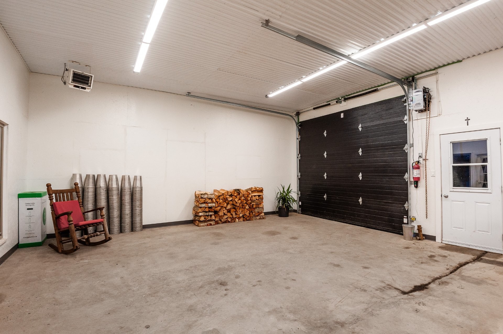 









1279


Ch. Hallé E.

,
Brigham,







QC
J2K4G5

