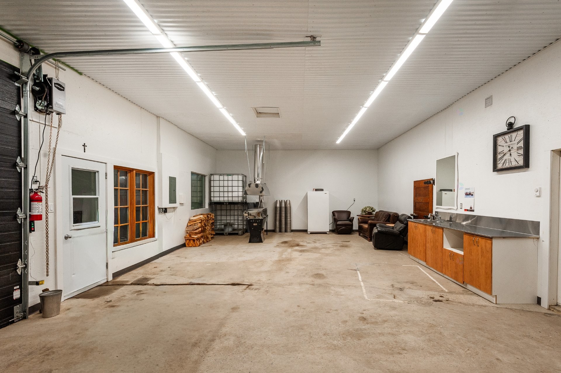 









1279


Ch. Hallé E.

,
Brigham,







QC
J2K4G5

