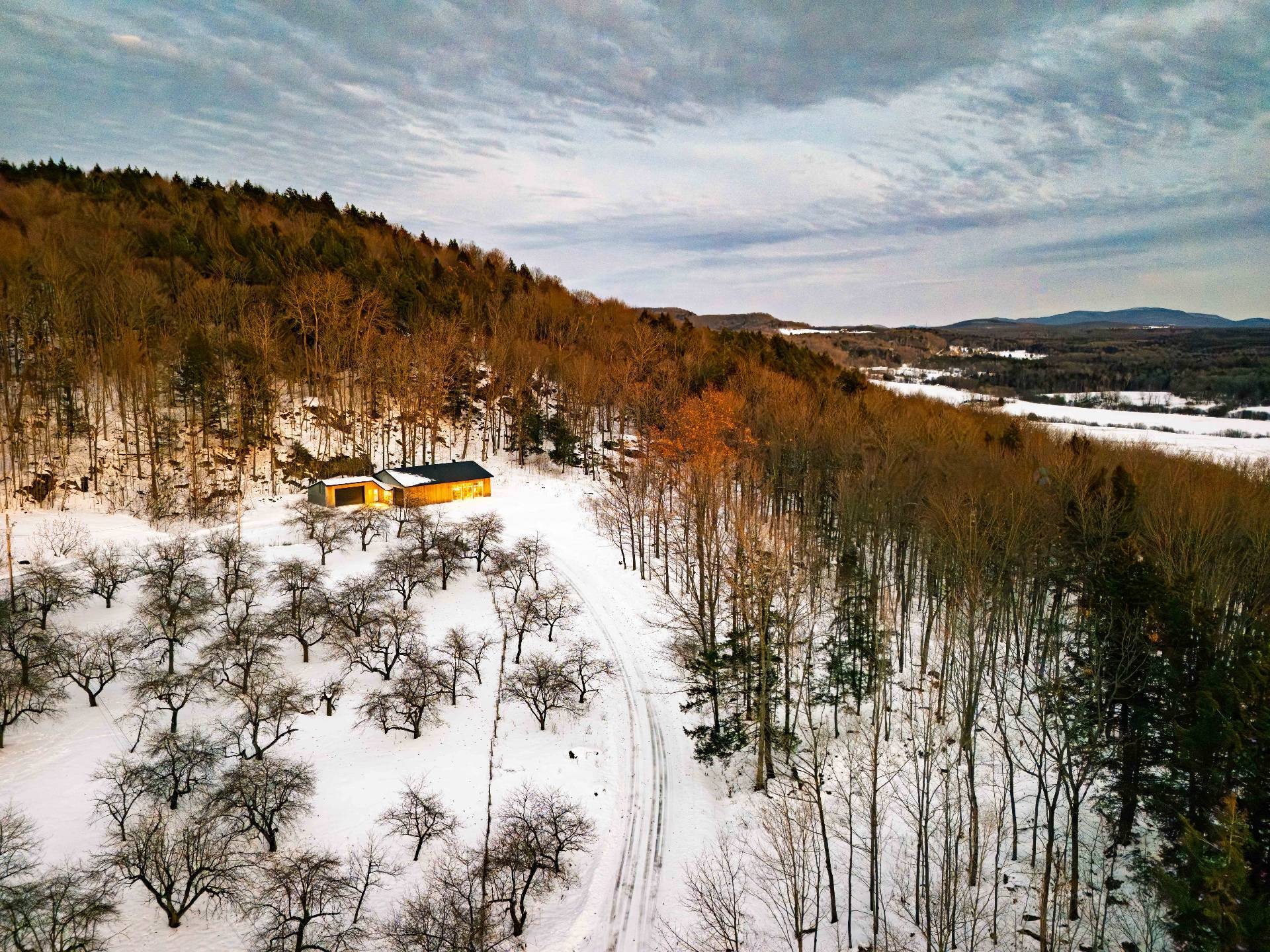 









1279


Ch. Hallé E.

,
Brigham,







QC
J2K4G5

