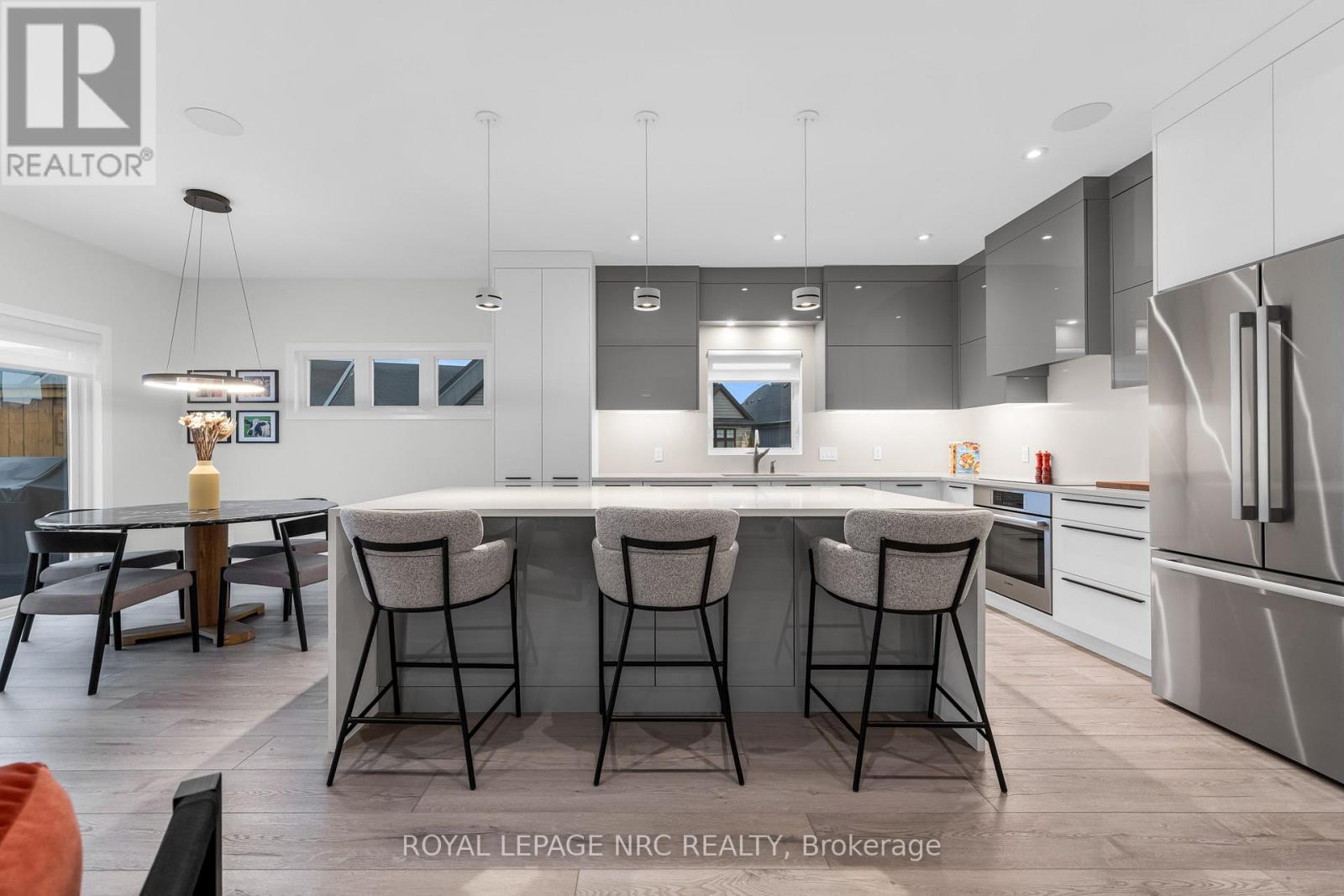 












93 - 154 PORT ROBINSON ROAD

,
Pelham (Fonthill),




Ontario
L3E0B8

