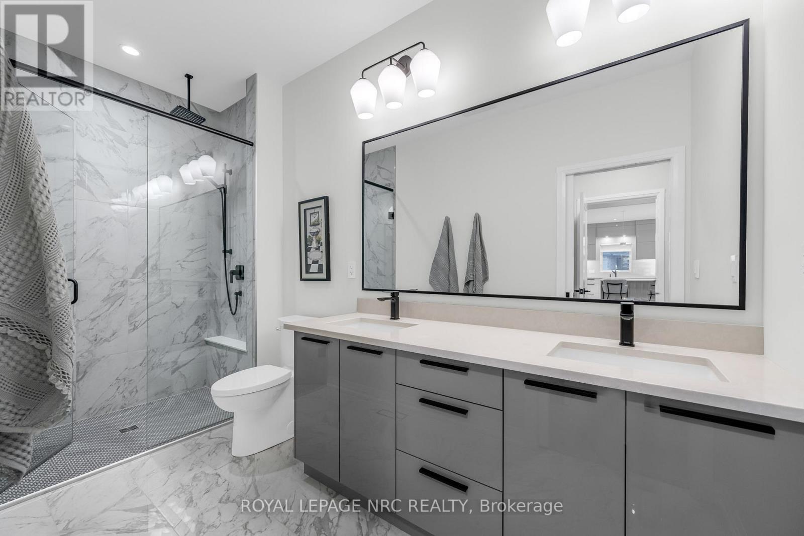 












93 - 154 PORT ROBINSON ROAD

,
Pelham (Fonthill),




Ontario
L3E0B8

