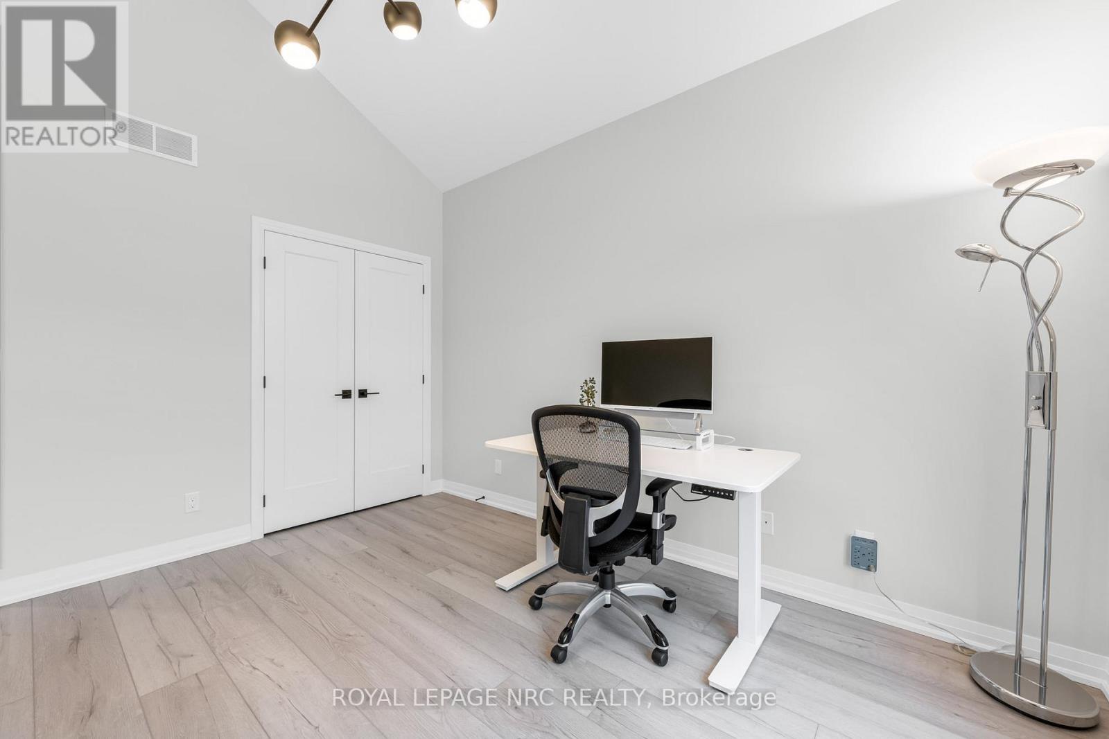 












93 - 154 PORT ROBINSON ROAD

,
Pelham (Fonthill),




Ontario
L3E0B8

