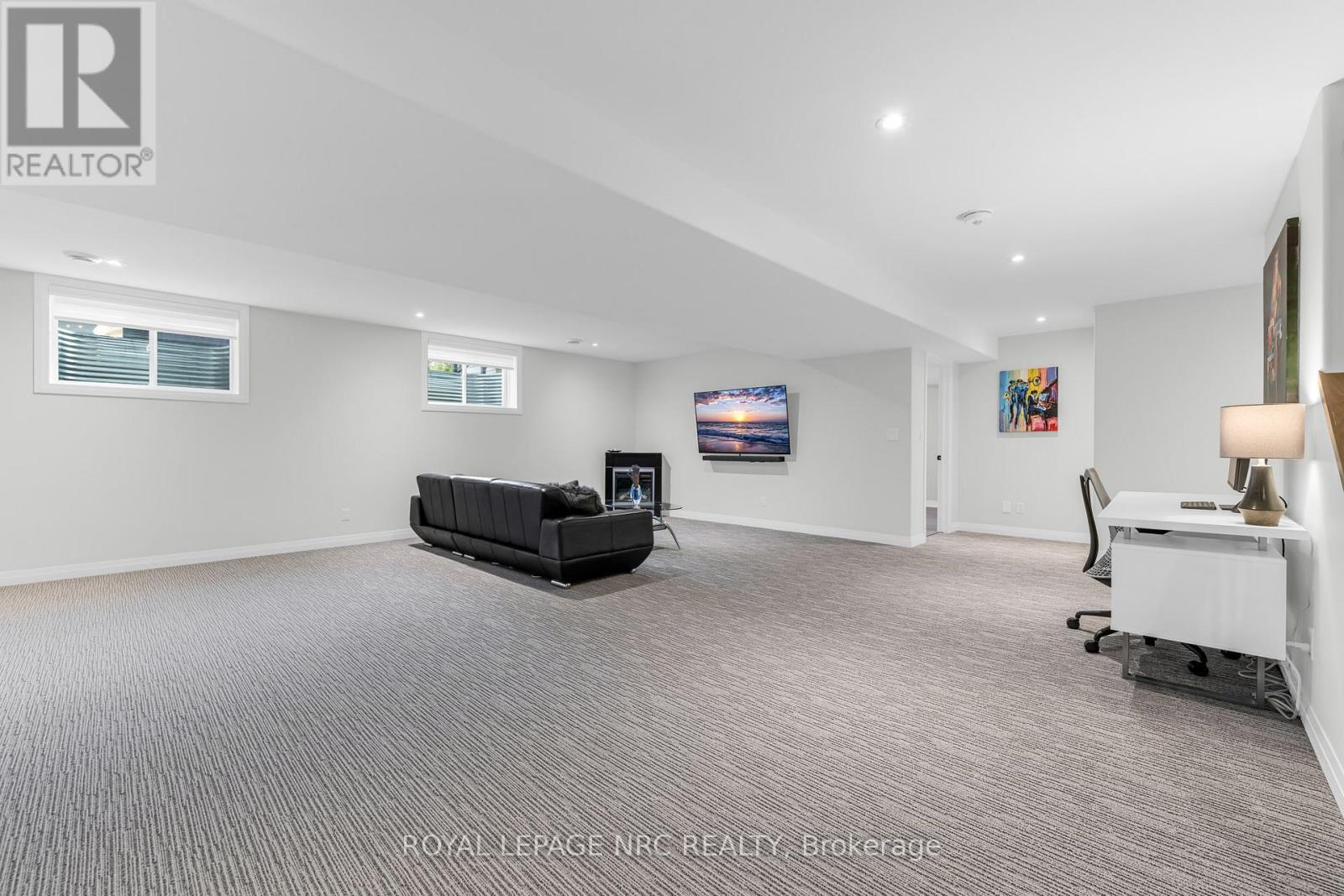 












93 - 154 PORT ROBINSON ROAD

,
Pelham (Fonthill),




Ontario
L3E0B8

