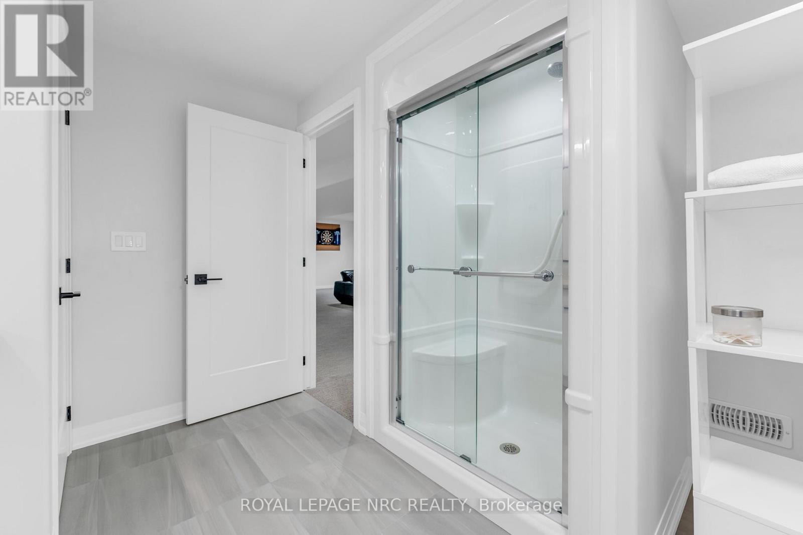 












93 - 154 PORT ROBINSON ROAD

,
Pelham (Fonthill),




Ontario
L3E0B8

