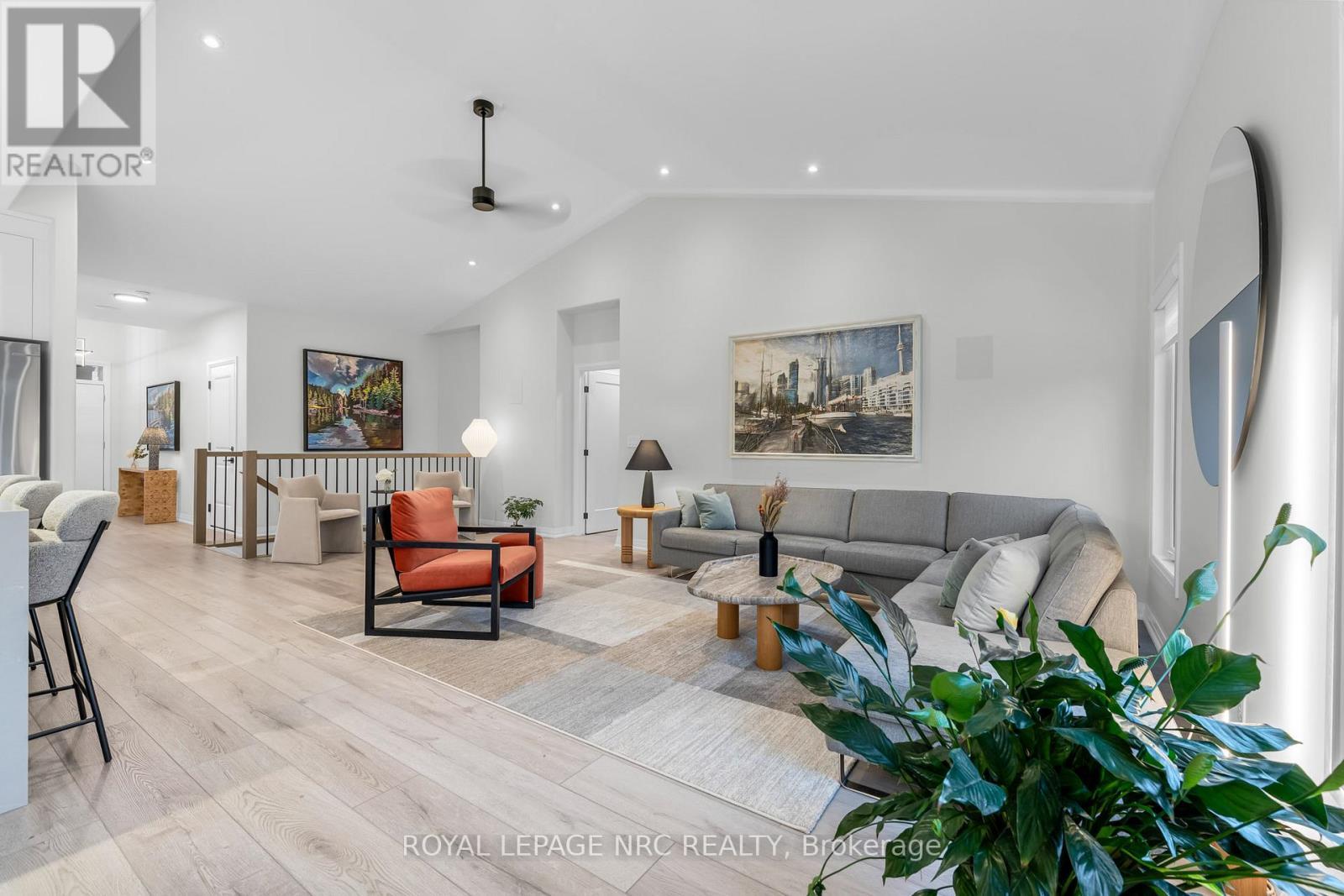 












93 - 154 PORT ROBINSON ROAD

,
Pelham (Fonthill),




Ontario
L3E0B8

