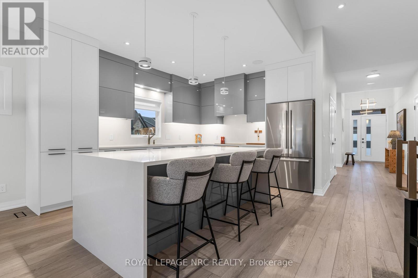 












93 - 154 PORT ROBINSON ROAD

,
Pelham (Fonthill),




Ontario
L3E0B8

