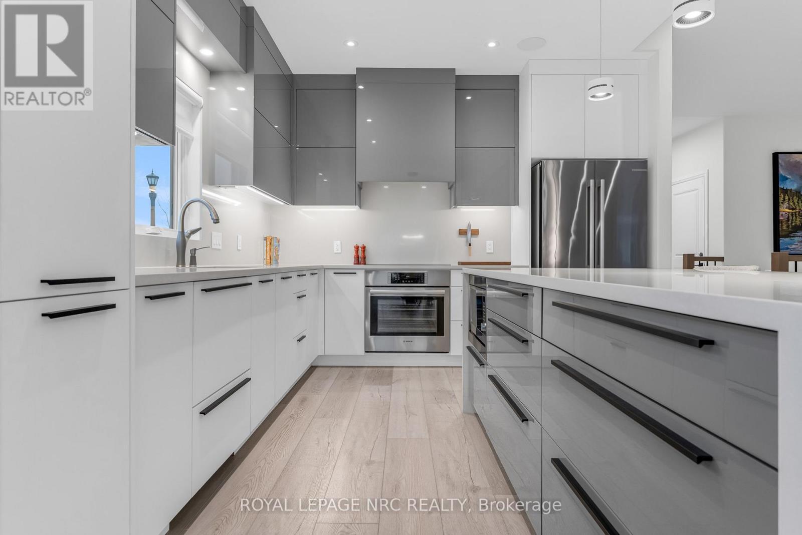 












93 - 154 PORT ROBINSON ROAD

,
Pelham (Fonthill),




Ontario
L3E0B8

