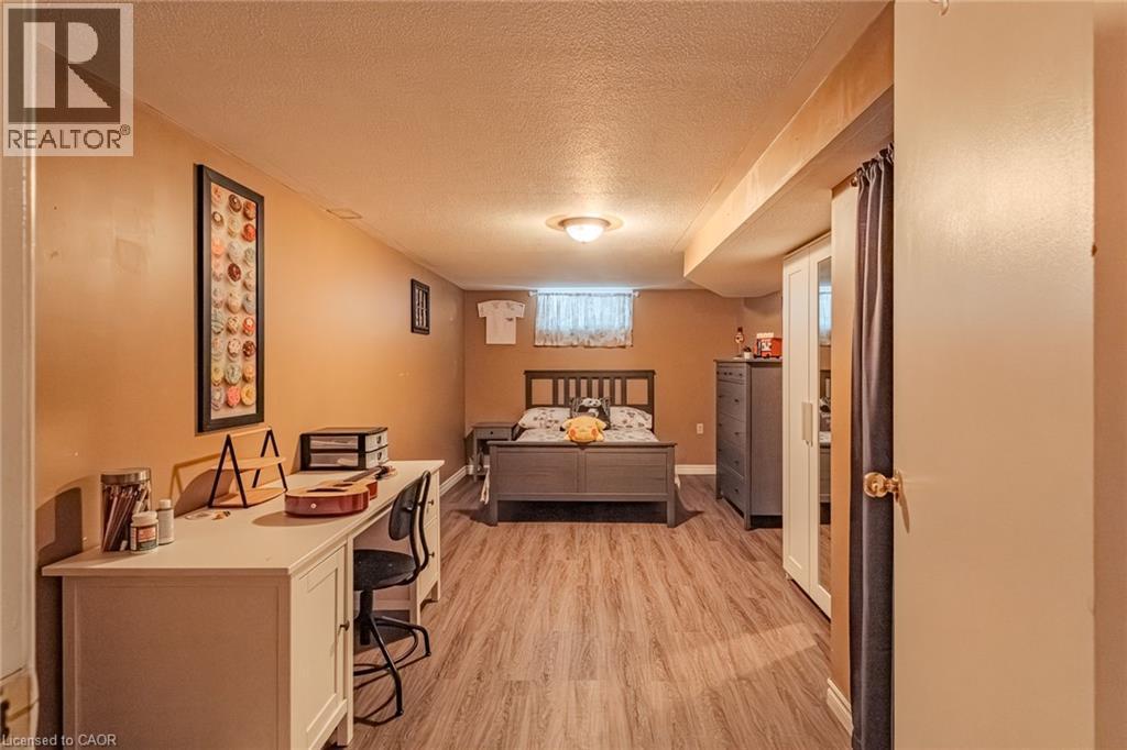 












26 DOUGLAS Avenue

,
Simcoe,




Ontario
N3Y4X4

