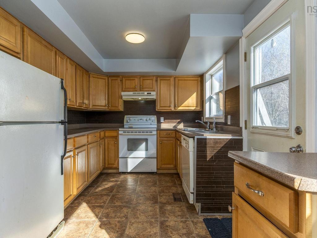 












2 Oldham Road

,
Enfield,




NS
B2T 1K4

