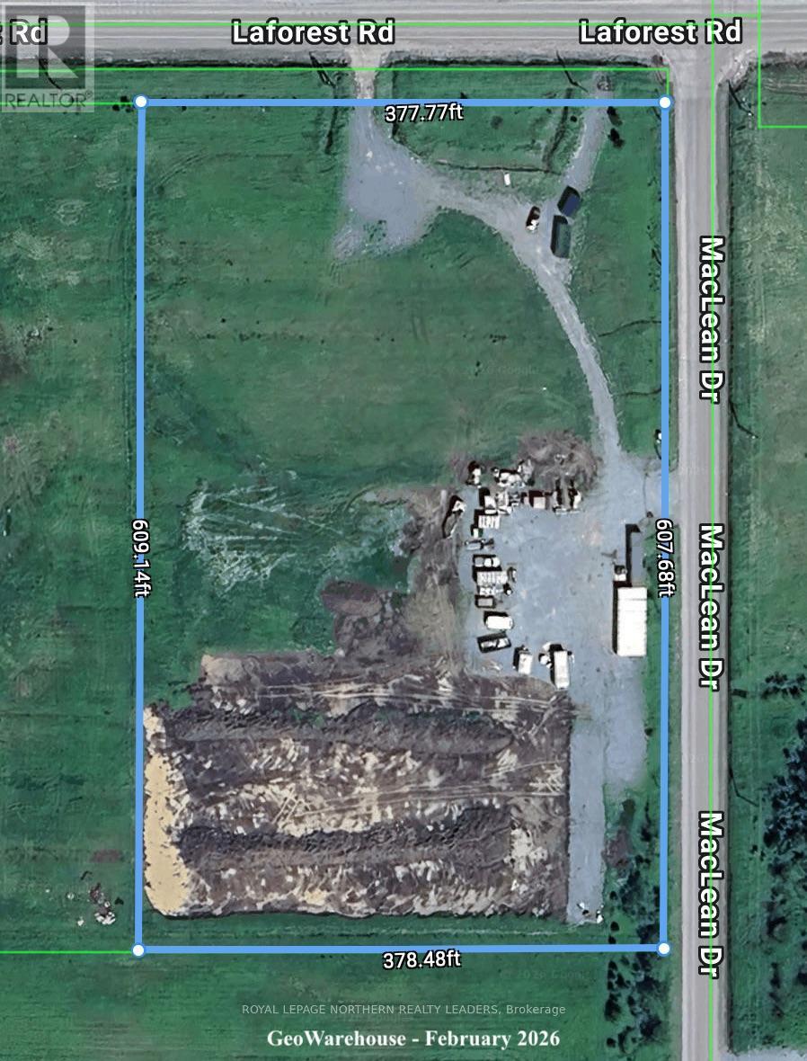 












1111 LAFOREST ROAD

,
Timmins (TNW - Vic Heights),







Ontario
P4P7C7

