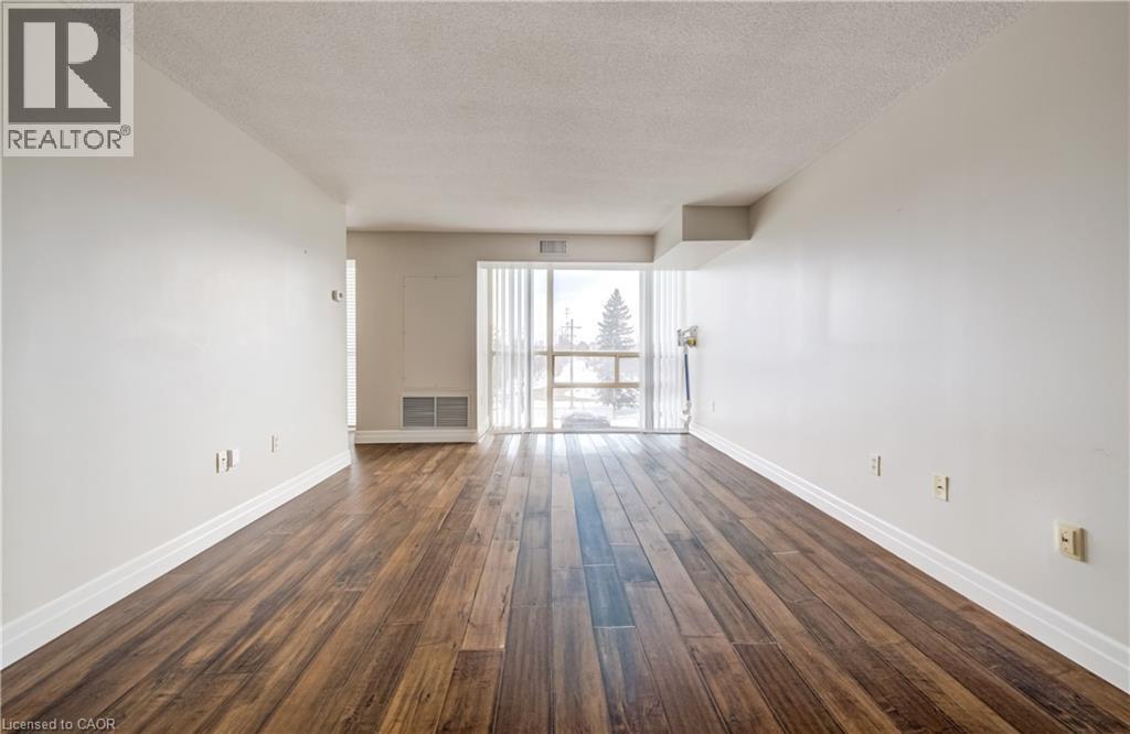 












55 BLUE SPRINGS Drive Unit# 413

,
Waterloo,




Ontario
N2J4T3

