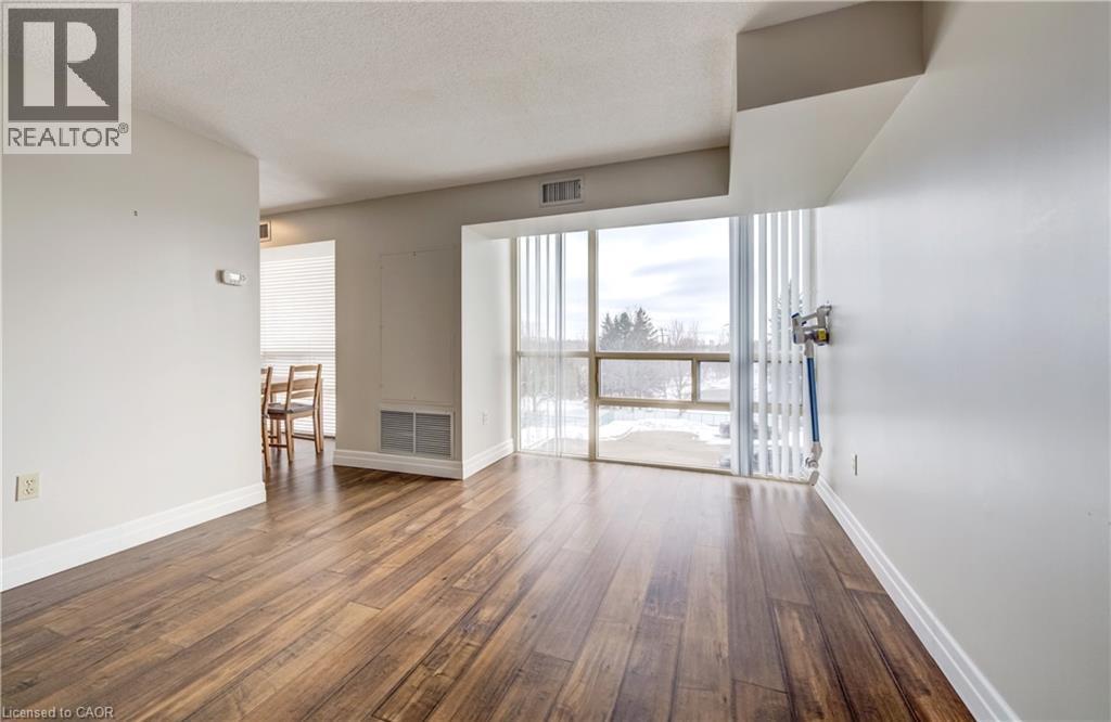 












55 BLUE SPRINGS Drive Unit# 413

,
Waterloo,




Ontario
N2J4T3

