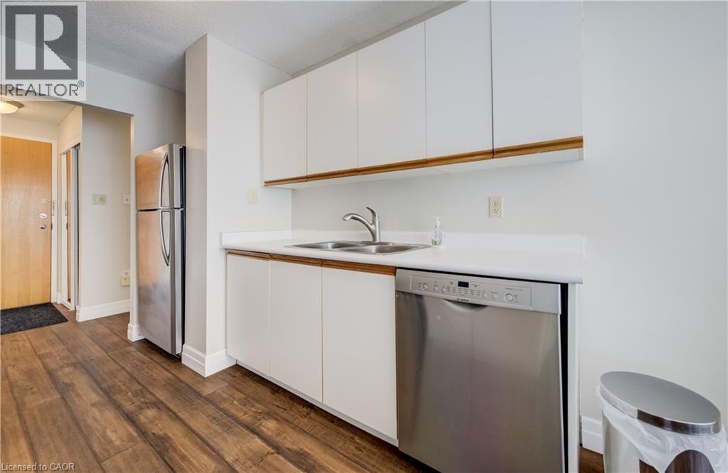 












55 BLUE SPRINGS Drive Unit# 413

,
Waterloo,




Ontario
N2J4T3

